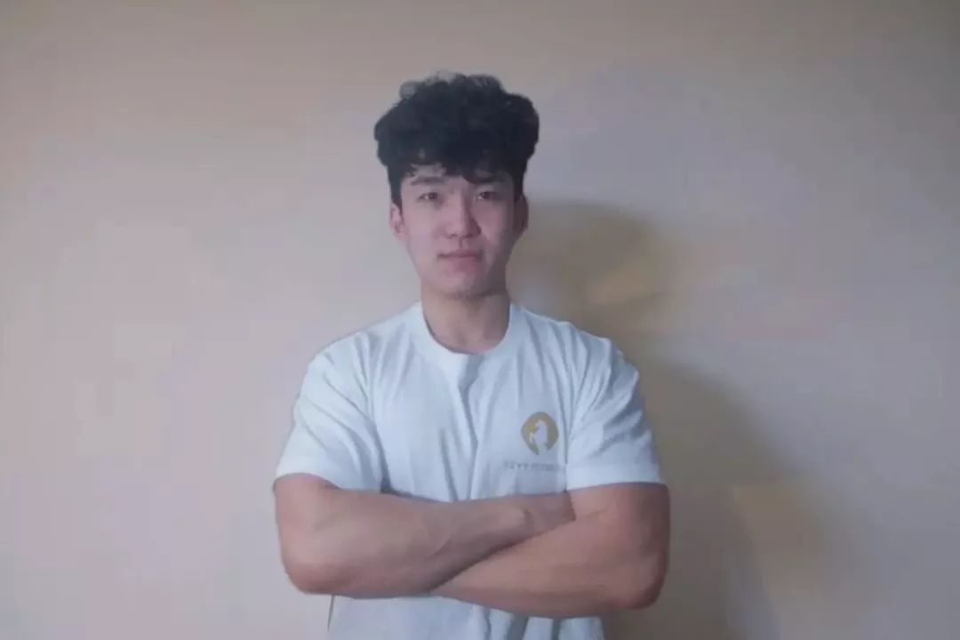 健身食材营养书_健身营养食品_精神健身营养食谱表
