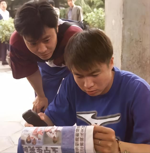 荷兰足球历史战绩_荷兰 足球 历史_荷兰足球历史十大巨星排行榜
