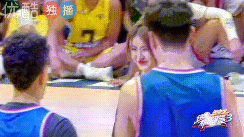 篮球打团队的规则_篮球打团的时候怎么打_篮球打团时的规则