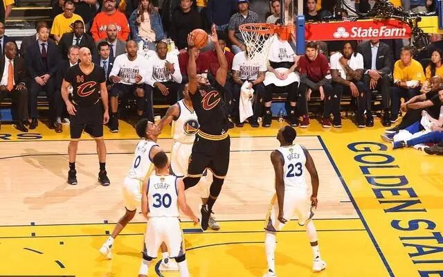 17年篮球NBA谁是冠军_篮球冠军2021_篮球冠军是谁