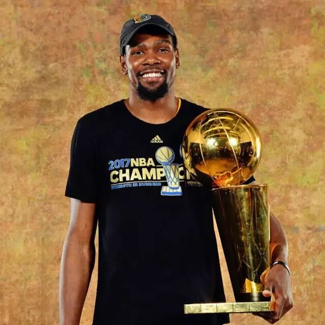 17年篮球NBA谁是冠军_篮球冠军2021_篮球冠军是谁