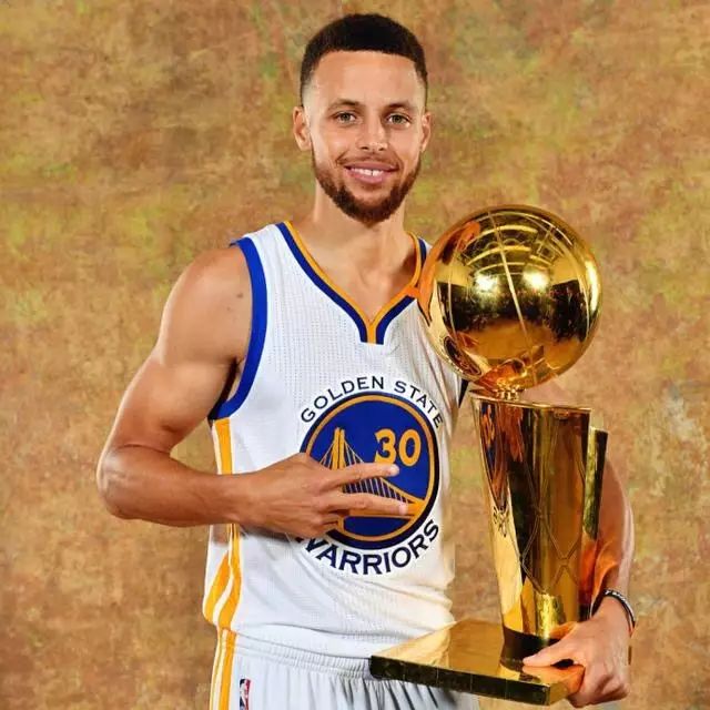 篮球冠军2021_17年篮球NBA谁是冠军_篮球冠军是谁
