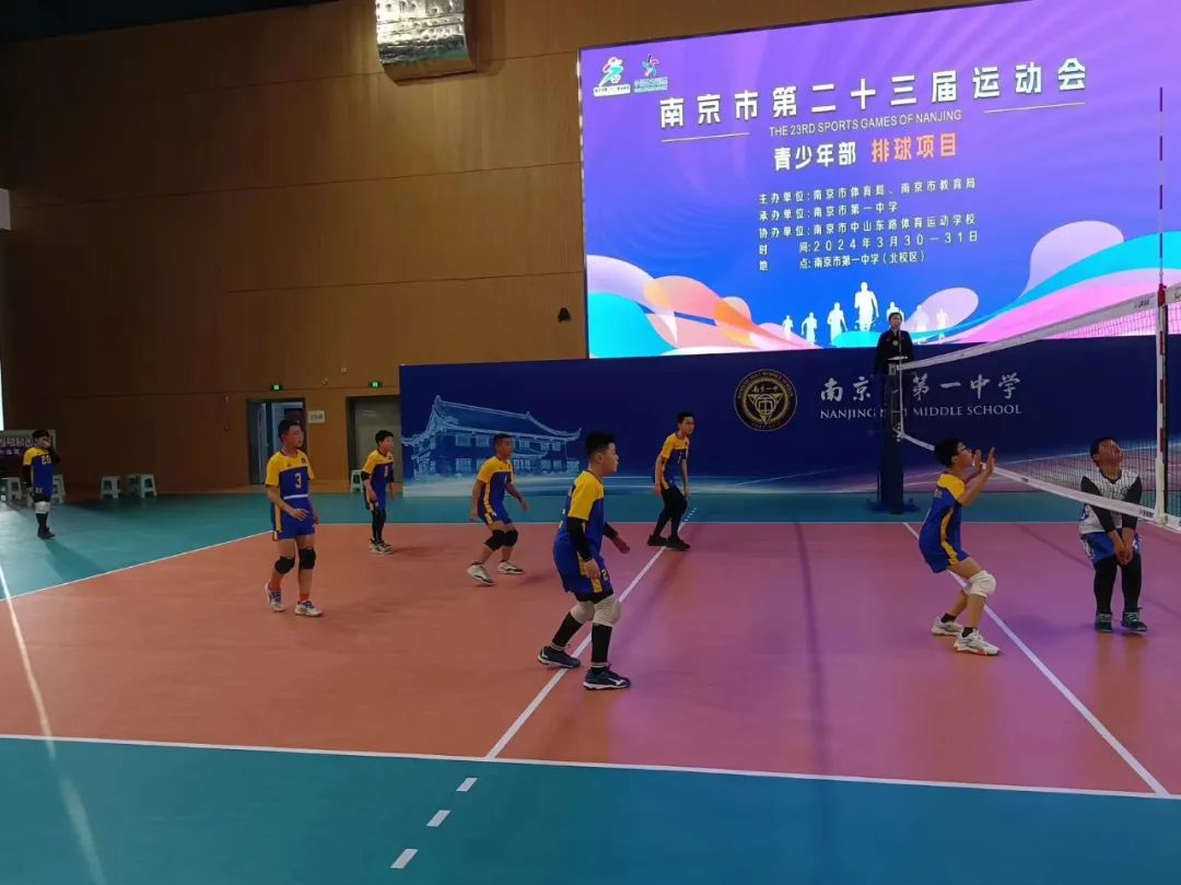 足球冠军小学生世界是第几届_小学生是足球世界冠军_足球冠军小学生世界是谁