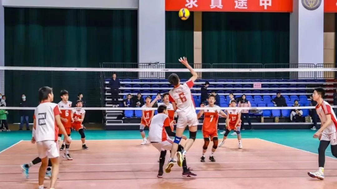 小学生是足球世界冠军_足球冠军小学生世界是第几届_足球冠军小学生世界是谁