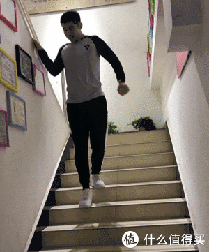 健身房练腿部_健身房腿部锻炼动作_健身房腿部动作