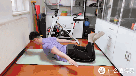 健身房练腿部_健身房腿部锻炼动作_健身房腿部动作